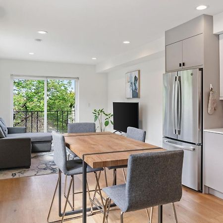 Modern Two Story Townhouse Near Light Rail Apartment Seattle Luaran gambar